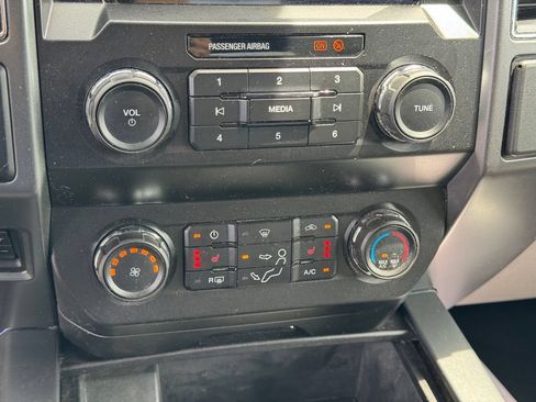 Used 2021 Ford F250 XLT w/ XLT Premium Package AWD/4WD image 21