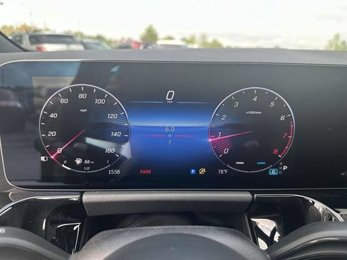 Used 2025 Mercedes-Benz GLA 250 image 14