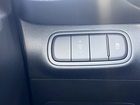 New 2025 Hyundai Venue Limited image 29