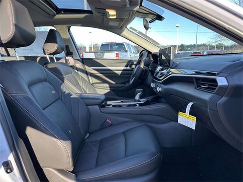 New 2025 Nissan Altima 2.5 SR w/ SR Premium Package image 10