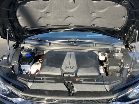 Used 2022 Kia EV6 GT-Line w/ GT-Line White Seat Package image 36