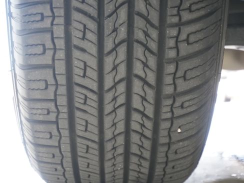Used 2012 Toyota RAV4 FWD w/ Upgrade Value Pkg image 27