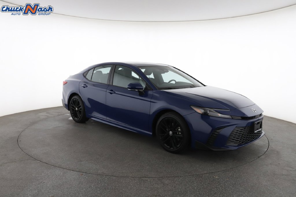 Used 2026 Toyota Camry SE FWD image 2
