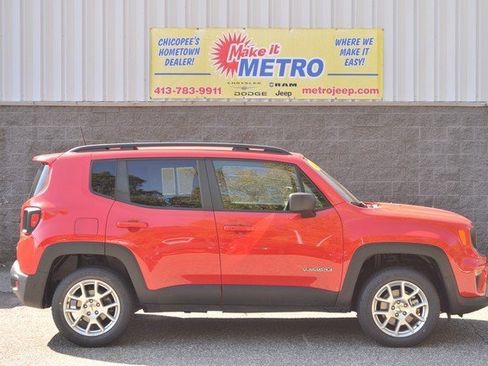 Used 2022 Jeep Renegade Latitude image 1