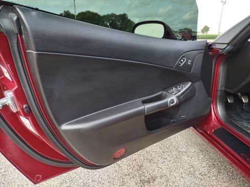 Used 2006 Chevrolet Corvette Convertible w/ Preferred Equipment Group RWD image 14