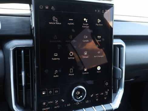 Certified 2025 GMC Acadia Elevation FWD image 15