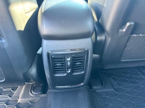 Used 2019 Dodge Durango GT w/ Blacktop Package AWD/4WD image 20