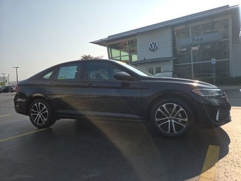 Certified 2023 Volkswagen Jetta Sport FWD image 1