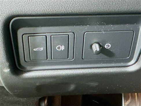 Used 2016 Jaguar F-TYPE R image 10