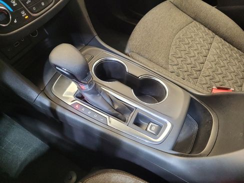 Used 2024 Chevrolet Equinox LT w/ LPO, Floor Liner Package FWD image 26