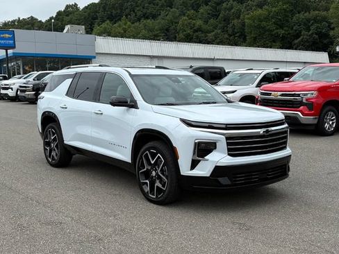 Certified 2026 Chevrolet Traverse High Country AWD/4WD image 1