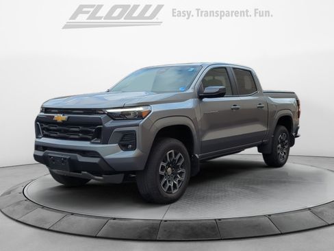 Used 2024 Chevrolet Colorado LT w/ LT Convenience Package III AWD/4WD image 4
