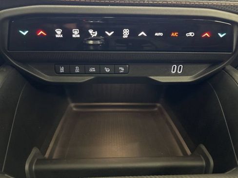 New 2026 Jeep Cherokee Overland w/ Advanced Pro Tech Group AWD/4WD image 39