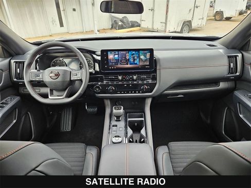 New 2026 Nissan Pathfinder SV image 20