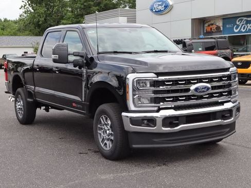 Used 2026 Ford F250 Lariat AWD/4WD image 2
