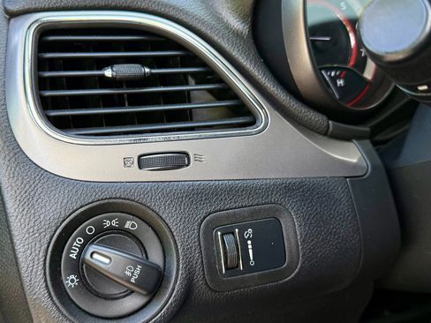 Used 2016 Dodge Journey Crossroad w/ Popular Equipment Group FWD image 54