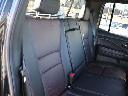 Certified 2023 Honda Ridgeline Black Edition image 12