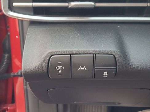 Used 2023 Hyundai Elantra SEL image 26