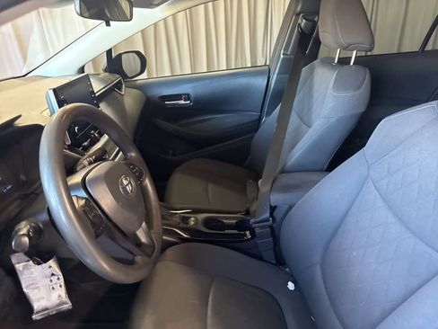Used 2020 Toyota Corolla LE image 18
