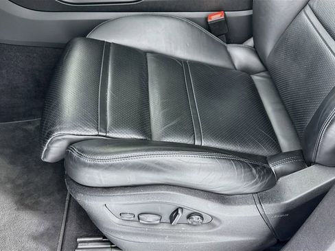 Certified 2023 Porsche Cayenne AWD/4WD image 12