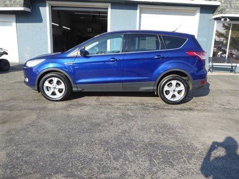 Used 2014 Ford Escape SE image 2