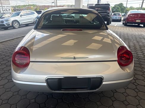 Used 2004 Ford Thunderbird RWD image 7