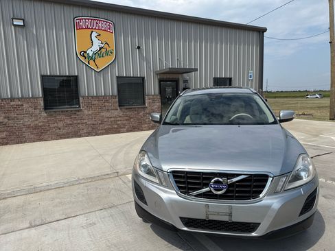 Used 2013 Volvo XC60 T6 image 6