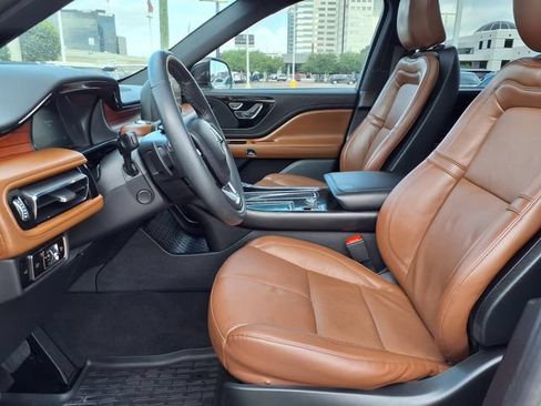 Certified 2023 Lincoln Aviator Reserve w/ Equipment Group 201A RWD image 4