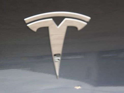 Used 2023 Tesla Model Y Long Range AWD/4WD image 7