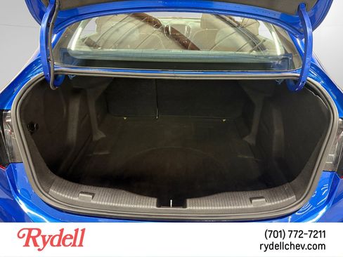 Used 2019 Chevrolet Cruze LT w/ Convenience Package image 18