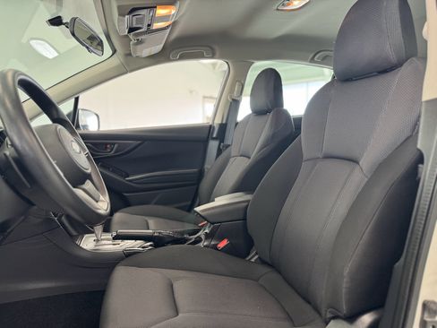 Used 2017 Subaru Impreza 2.0i Premium image 12