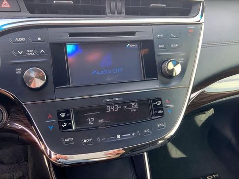 Used 2013 Toyota Avalon XLE FWD image 34