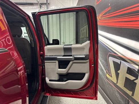 Used 2018 Ford F150 XLT w/ Equipment Group 302A Luxury AWD/4WD image 23