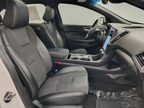 Used 2022 Ford Edge ST w/ Equipment Group 401A image 27