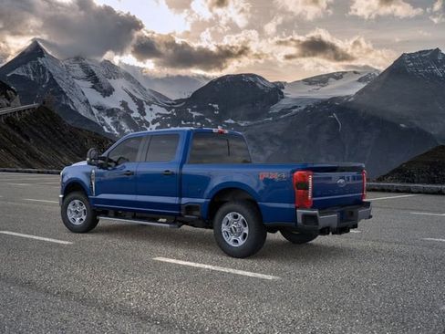 New 2026 Ford F350 XLT w/ 360-Degree Camera Package AWD/4WD image 4