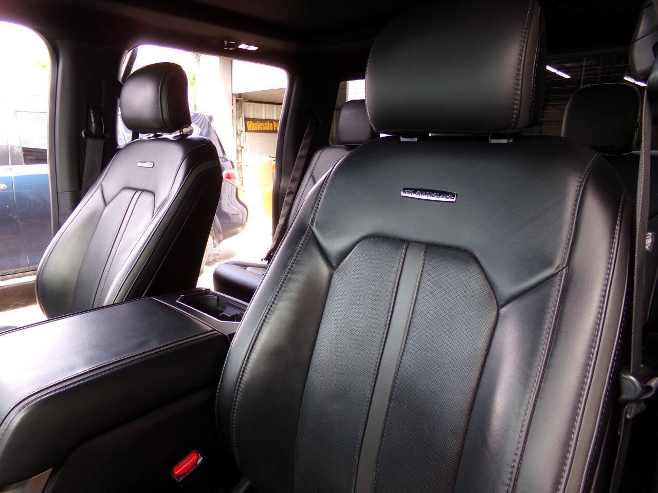 Used 2017 Ford F150 Platinum w/ Equipment Group 701A Luxury AWD/4WD image 19