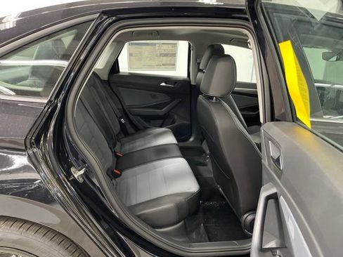 New 2026 Volkswagen Jetta SE FWD image 10