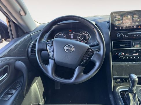Used 2023 Nissan Armada SV image 12