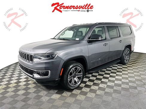 New 2025 Jeep Wagoneer L Series II w/ Convenience Group I image 3