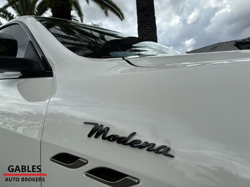 Used 2023 Maserati Ghibli Modena image 5