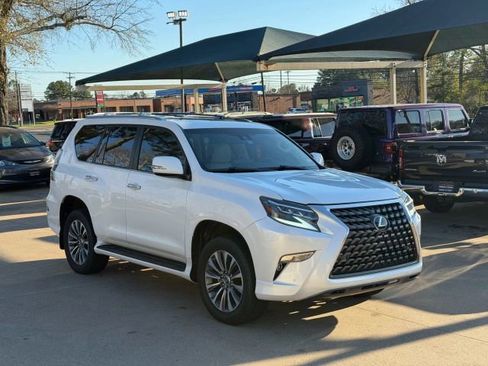 Used 2023 Lexus GX 460 Luxury image 3