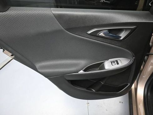 Used 2018 Chevrolet Malibu LT FWD image 23