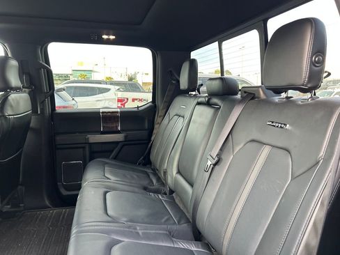 Used 2016 Ford F150 Platinum w/ Equipment Group 701A Luxury image 10