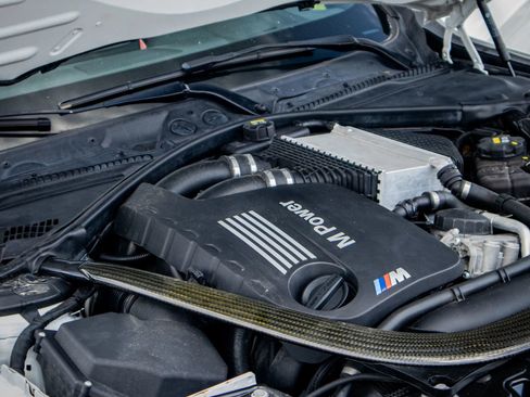 Used 2015 BMW M4 Coupe RWD image 32