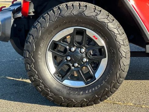 Used 2021 Jeep Wrangler Unlimited Rubicon AWD/4WD image 30