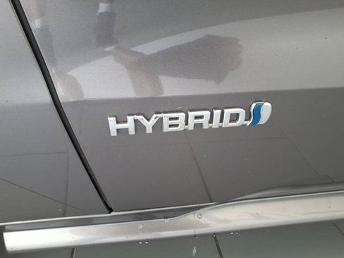 Used 2021 Toyota Sienna LE w/ LE Plus Package FWD image 21