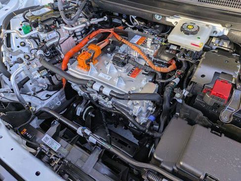 New 2026 Chevrolet Equinox EV LT image 28