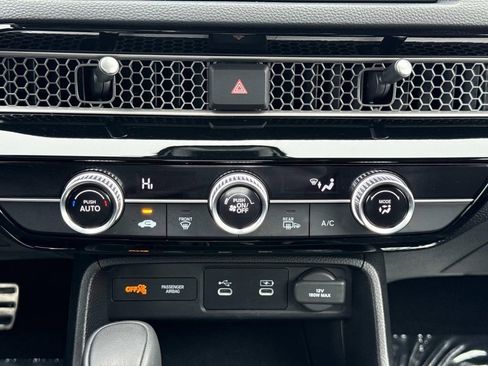 Used 2025 Honda Civic Sport image 6