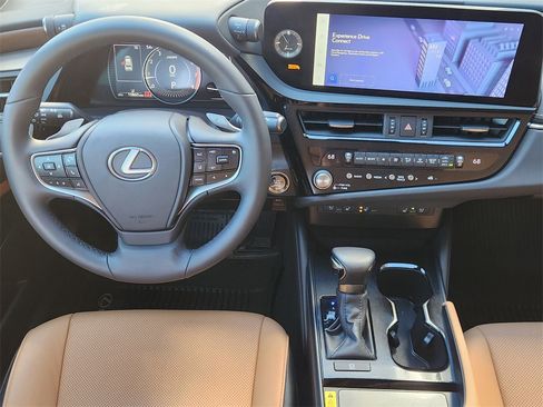 Certified 2023 Lexus ES 350 w/ Premium Package image 27