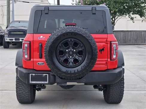 Used 2024 Ford Bronco Wildtrak image 6